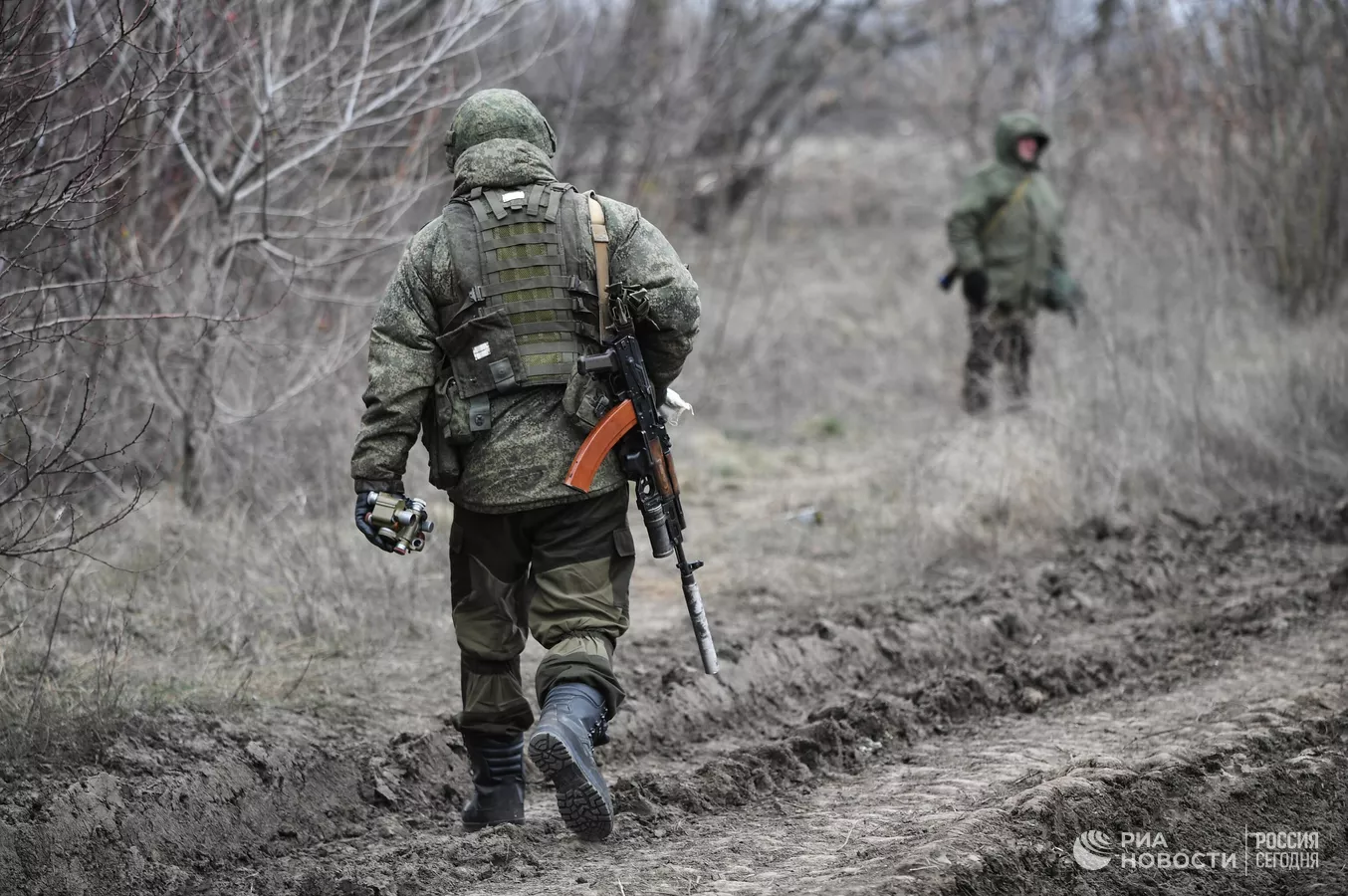 Российские военные отразили три контратаки на Донецком направлении