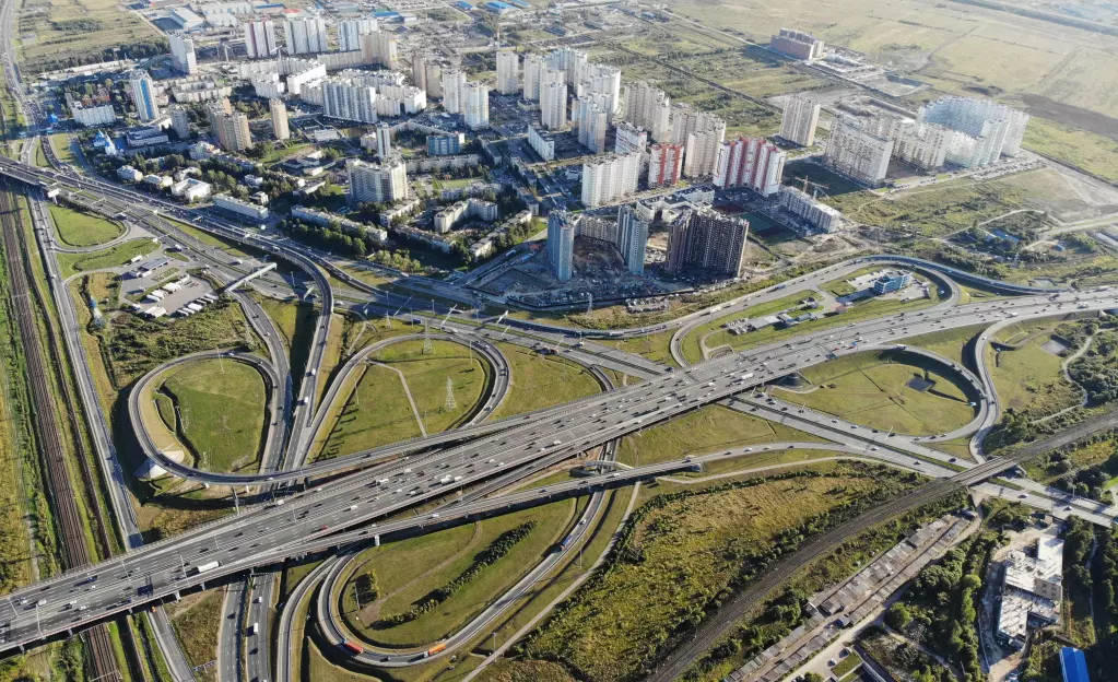 В Петербурга направят 105 млрд рублей на развитие транспортной инфраструктуры 