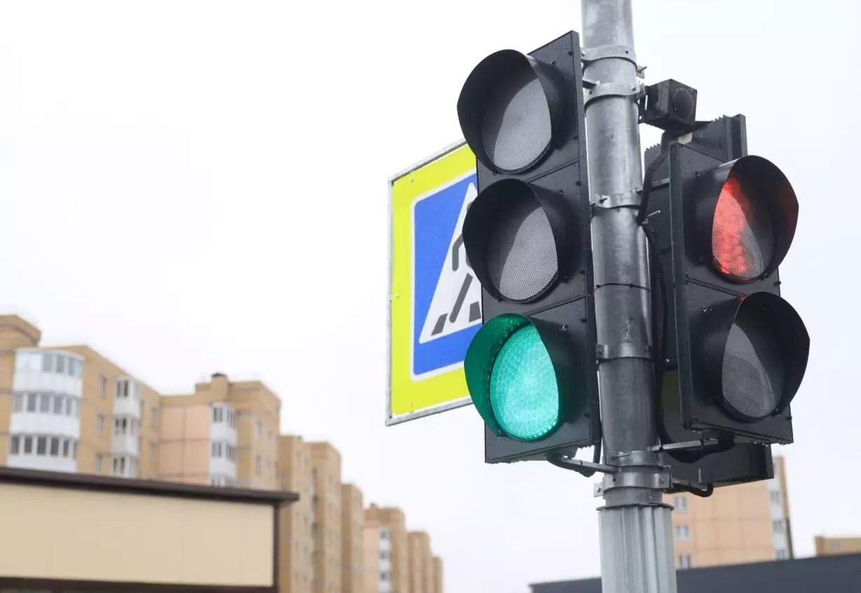 В Санкт-Петербурге заменят медные линии связи на оптоволокно у 20 светофоров