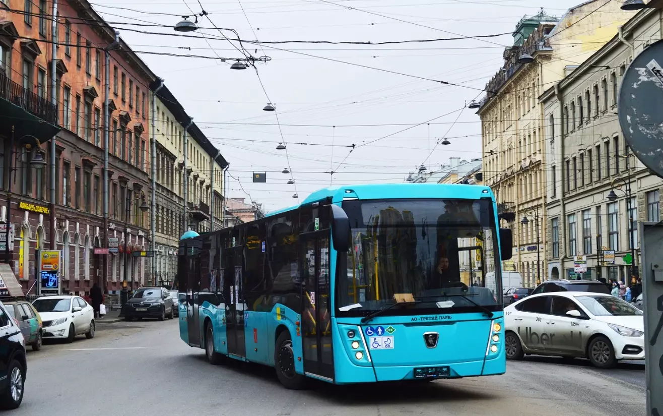 С 1 и 3 апреля в Санкт-Петербурге изменят свой маршрут 6 автобусов