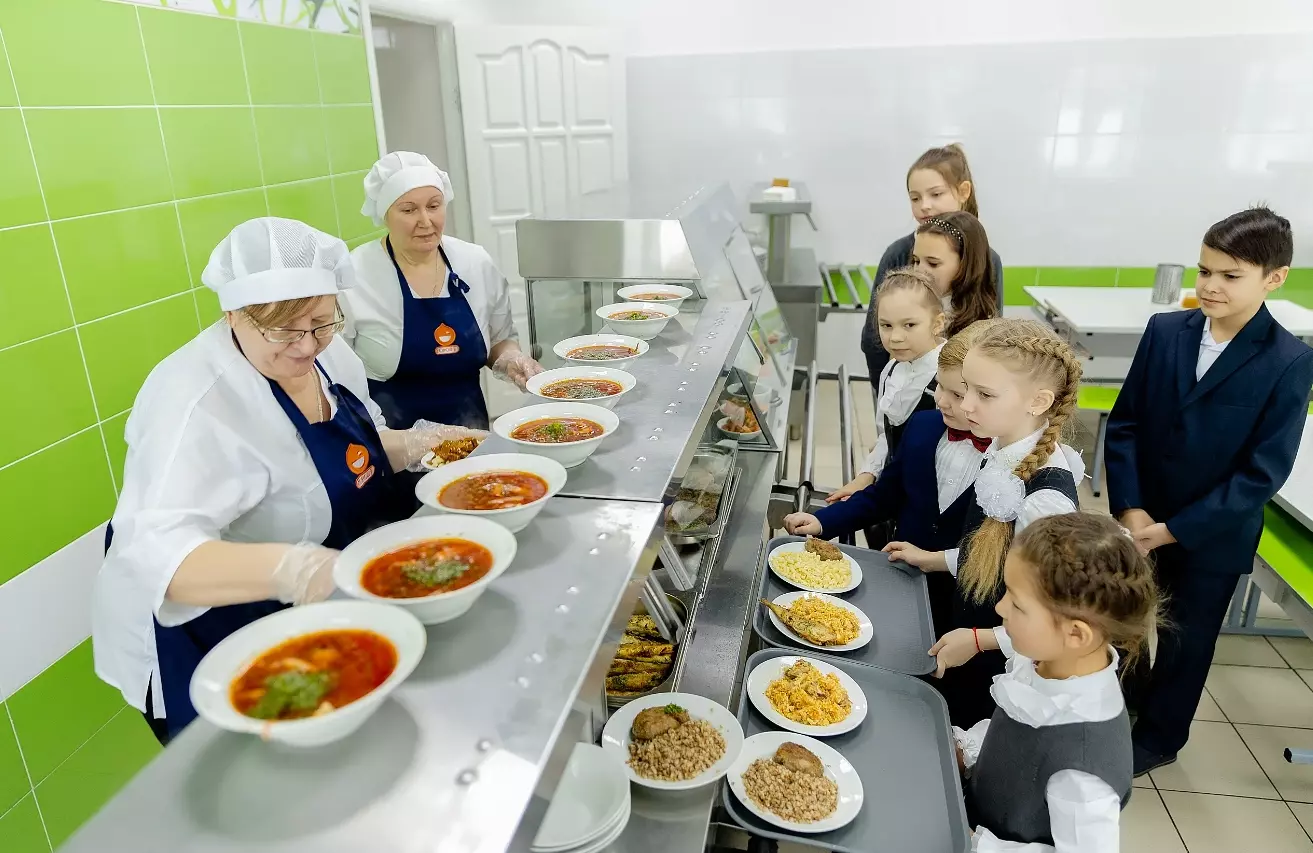 Качество школьного питания начнут проверять чаще в Санкт-Петербурге 