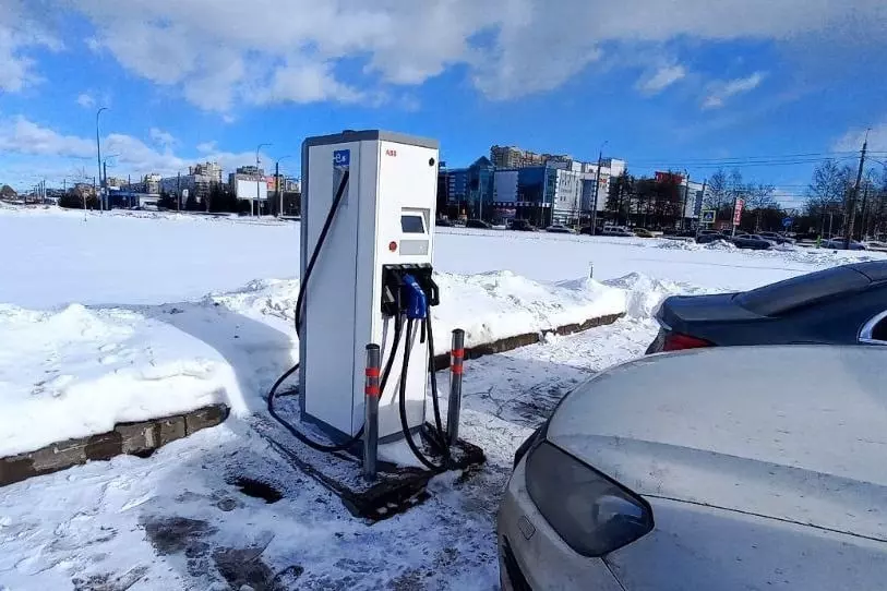 В Санкт-Петербурге открылись 2 новые зарядные станции для электромобилей