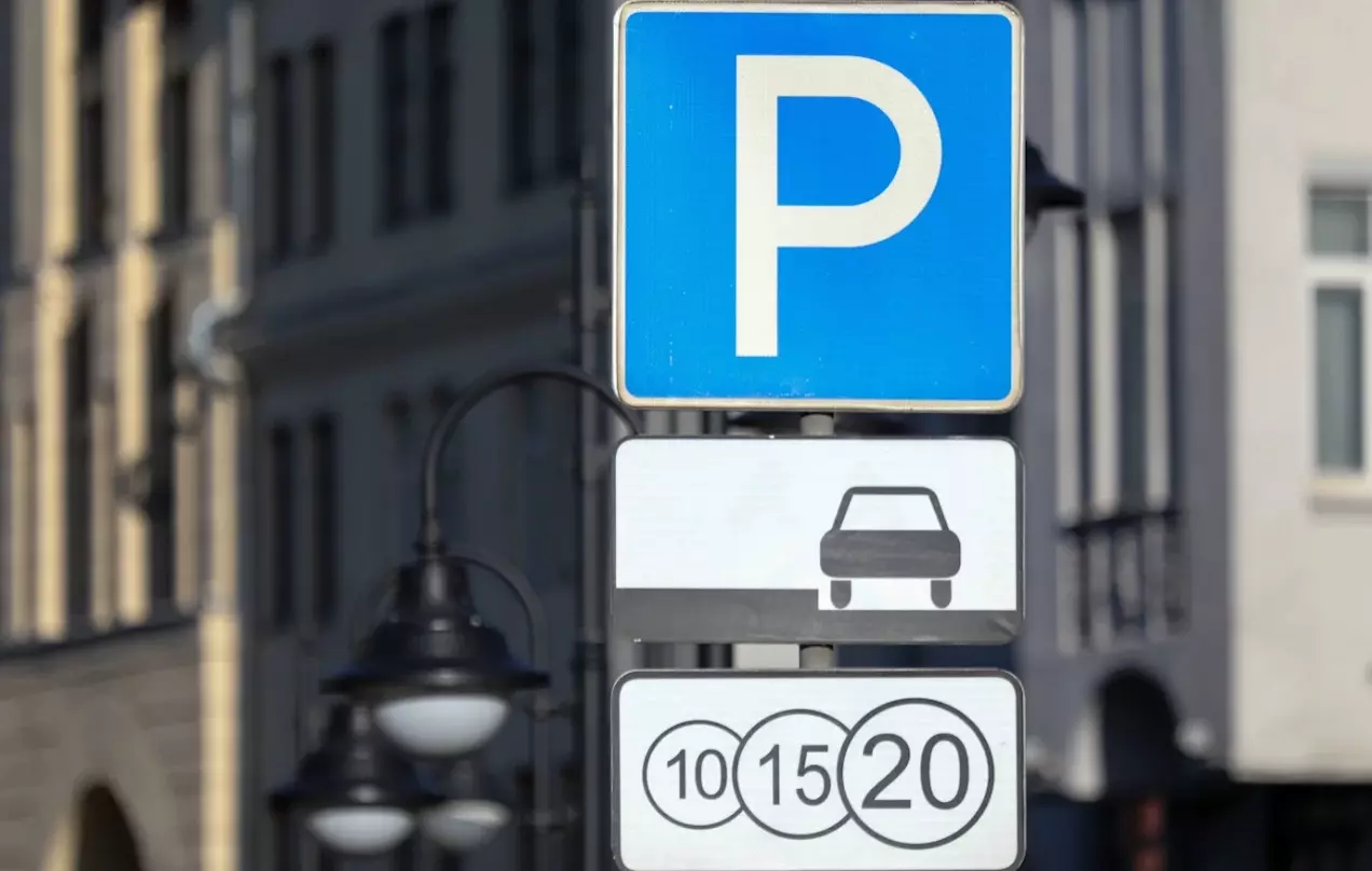 В Адмиралтейском и Петроградском районах увеличат зону платной парковки