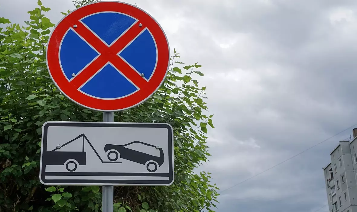 12 тысяч автомобилистов в Санкт-Петербурге не оплатили штрафы за неправильную парковку