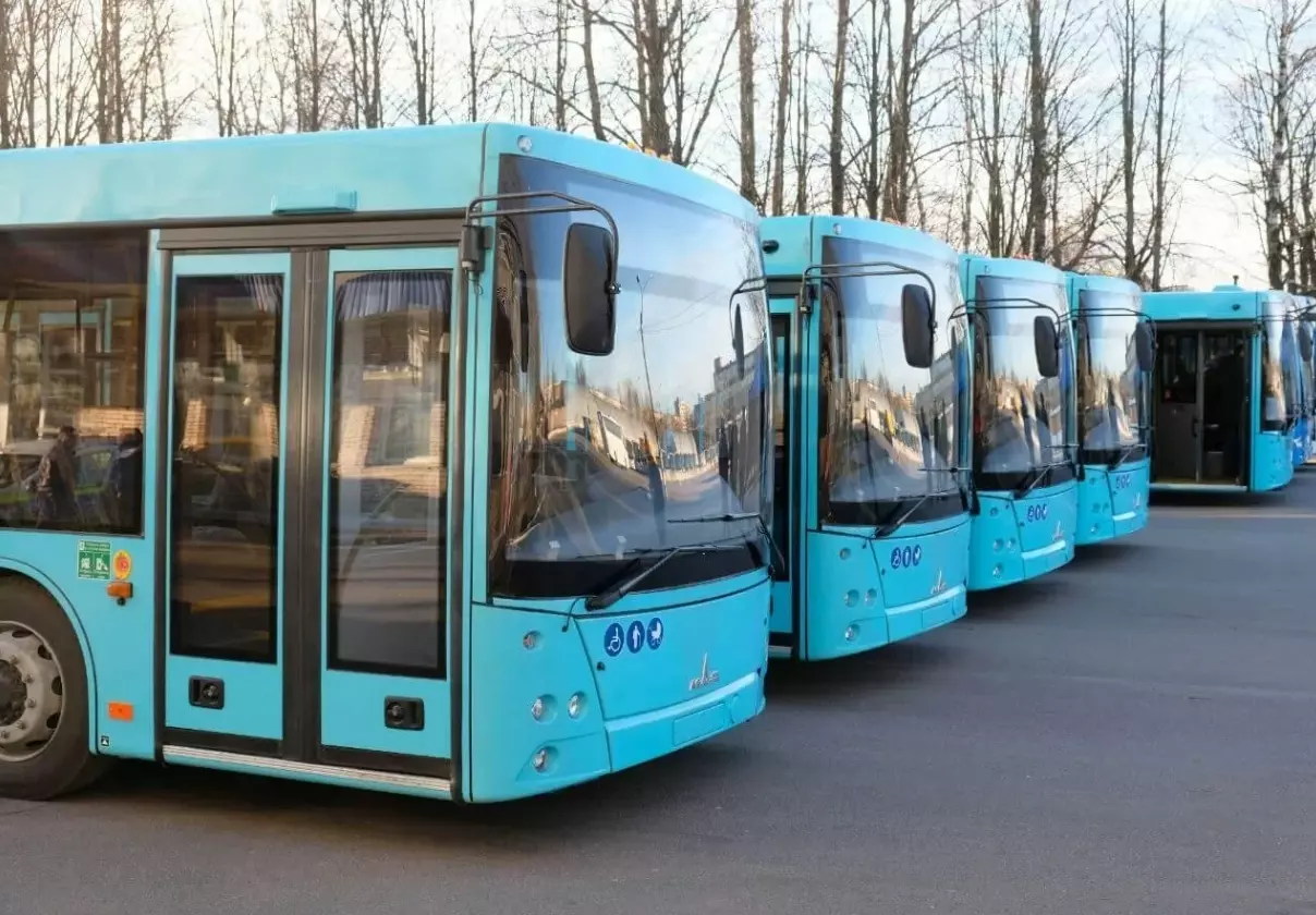 Время работы автобусов № 195 увеличили в Санкт-Петербурге 