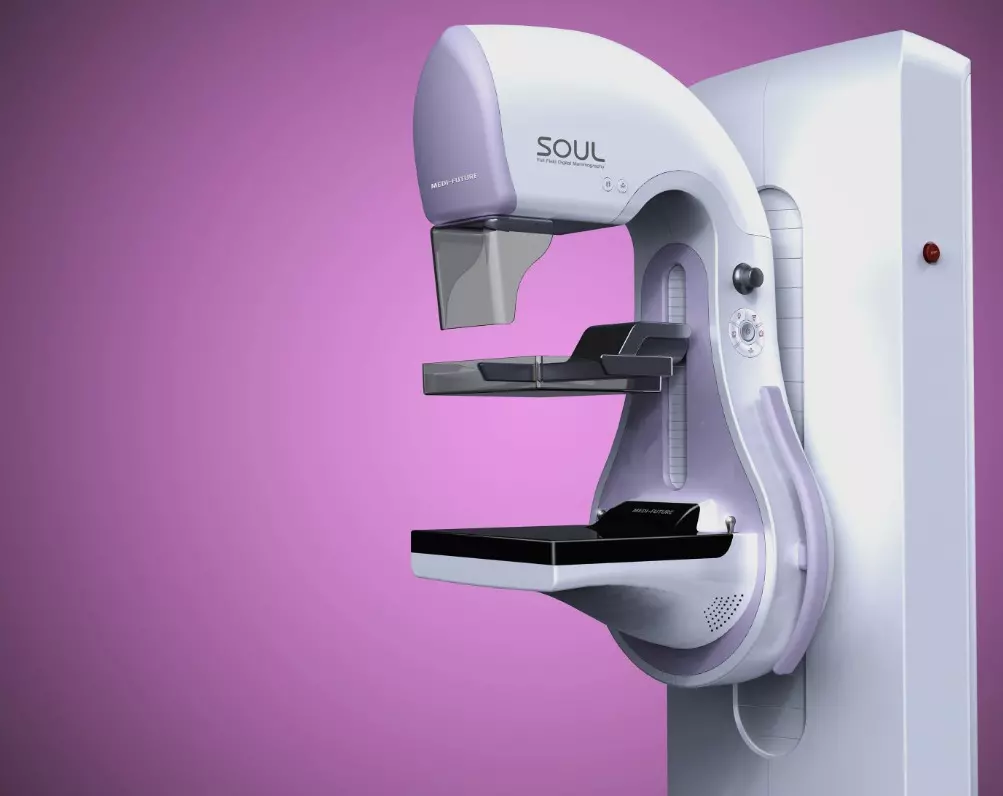 Современный маммограф появился в поликлинике №74 в Кронштадте