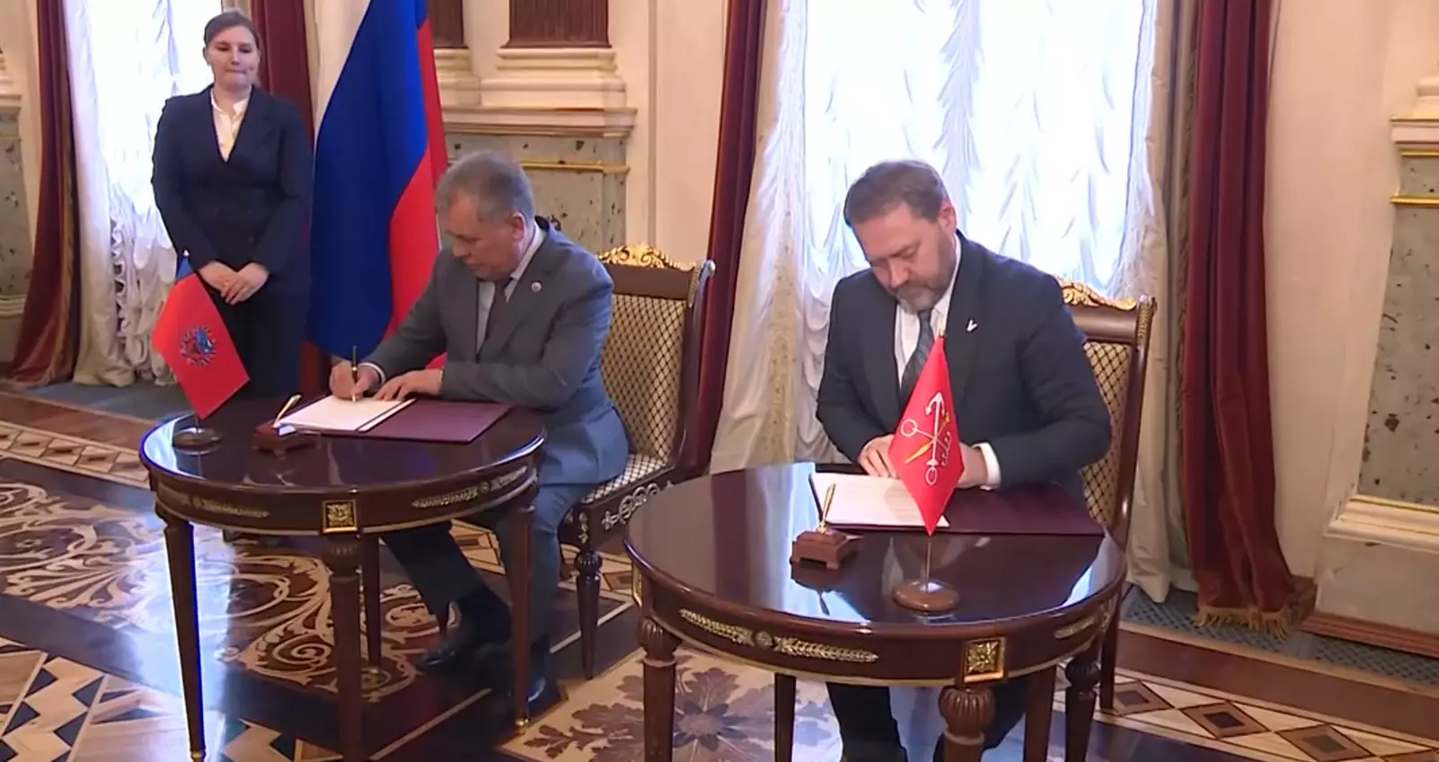 Новый договор о сотрудничестве сегодня подписали главы Заксобраний Санкт-Петербурга и Алтайского края
