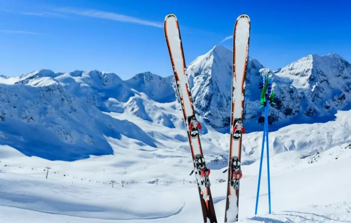 Новые горные лыжи выделят Петербургской школе олимпийского резерва 