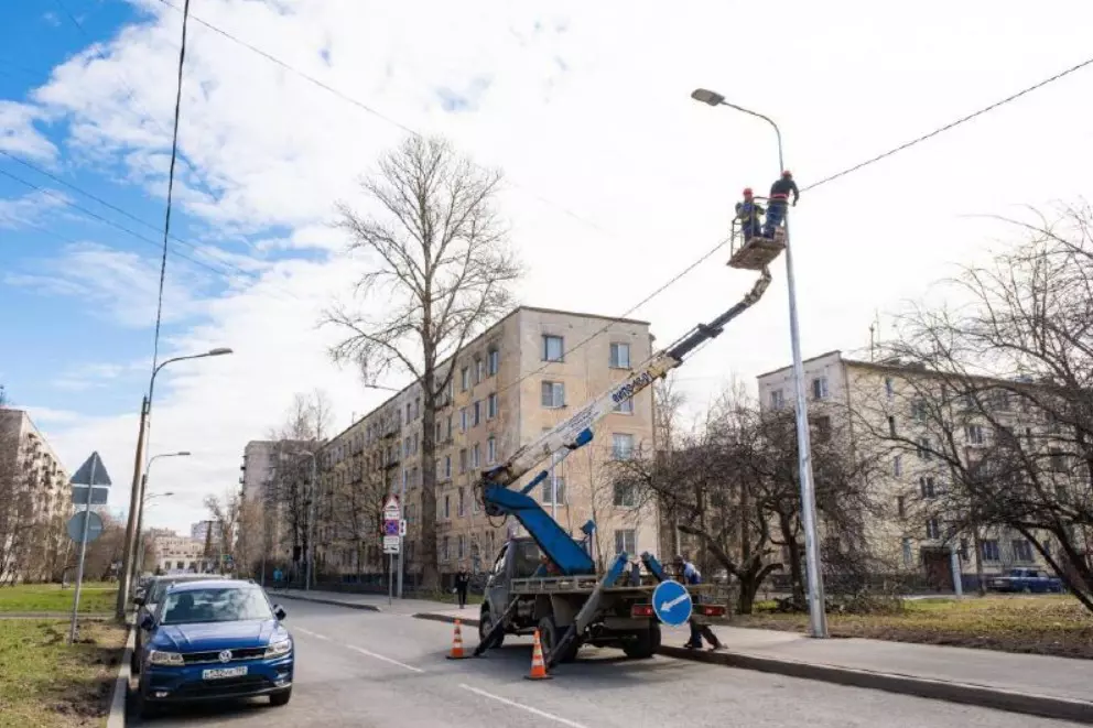 Свыше 60 фонарей нового поколения установят в Кировском районе Санкт-Петербурга 
