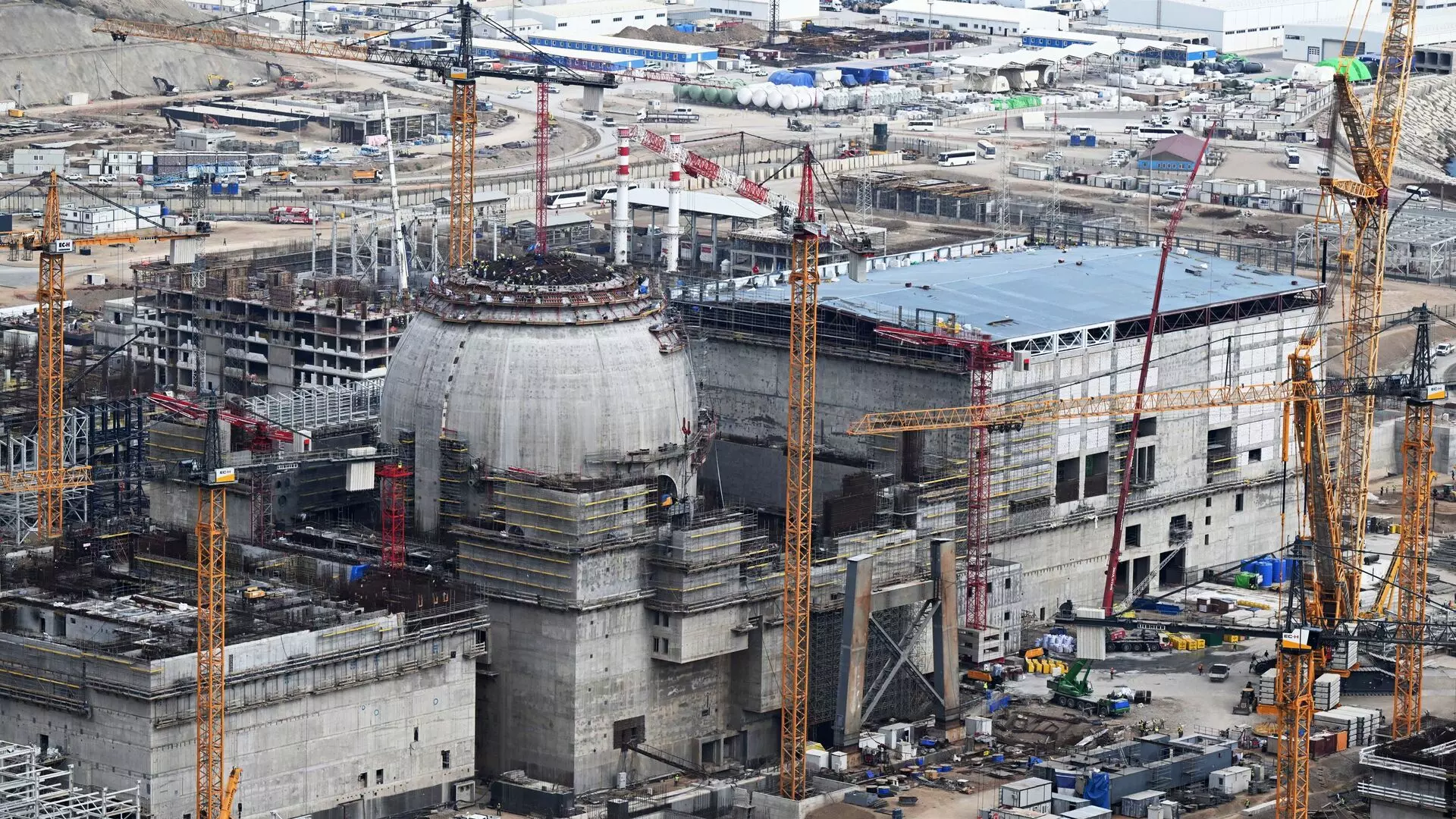 Около сотни специалистов Санкт-Петербурга отправятся на атомную электростанцию «Аккую» в Турции
