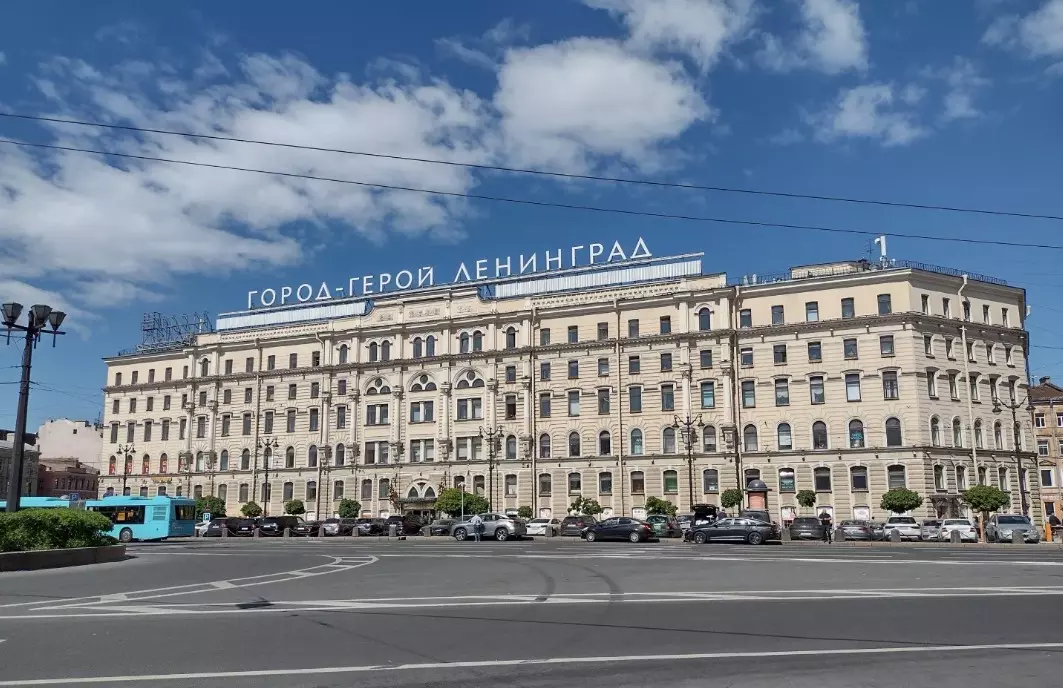1 млрд рублей потратят на реконструкцию гостиницы «Октябрьская»