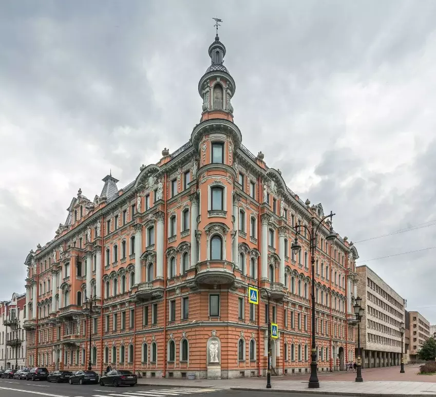 Свыше 70% зданий сдали в аренду петербургскому бизнесу