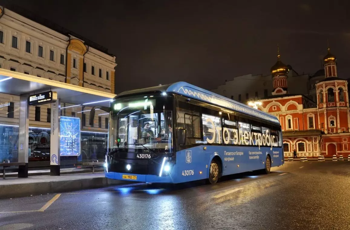 Бесплатные автобусы будут курсировать по Санкт-Петербургу в «Ночь музеев» 