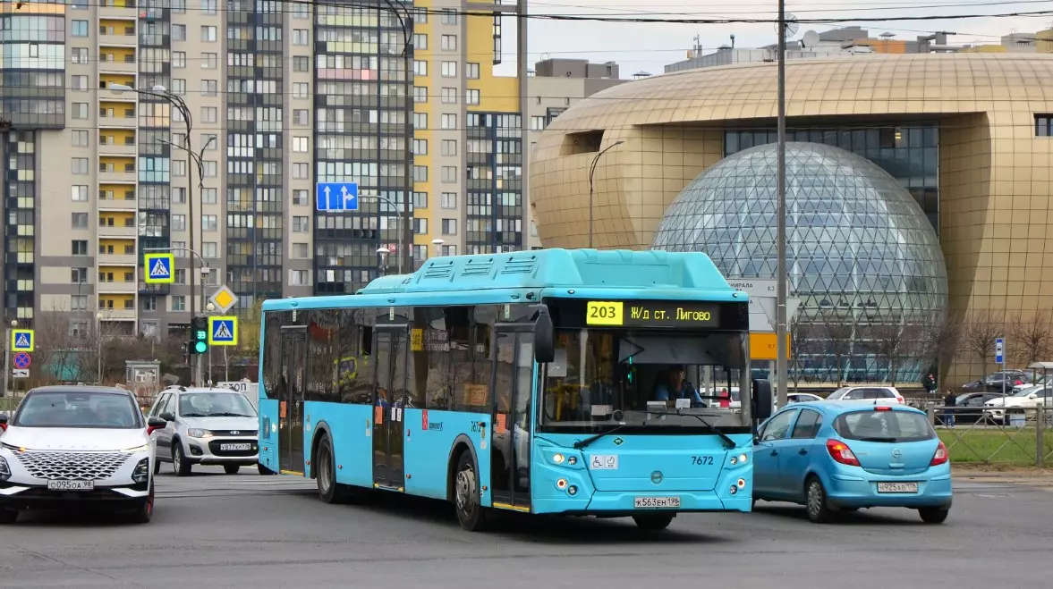 372 новых автобуса появятся в автопарке Санкт-Петербурга