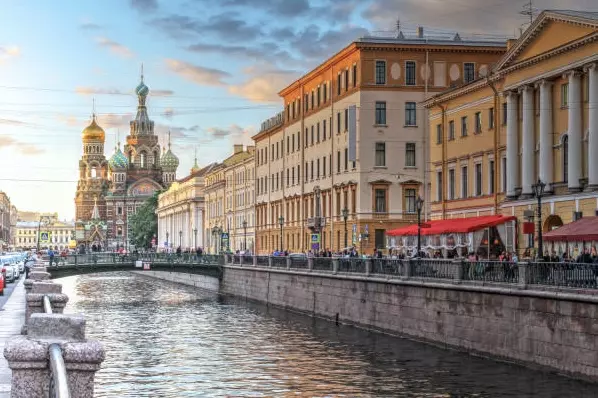 В Санкт-Петербурге сохраняется положительная динамика по основным макроэкономическим показателям