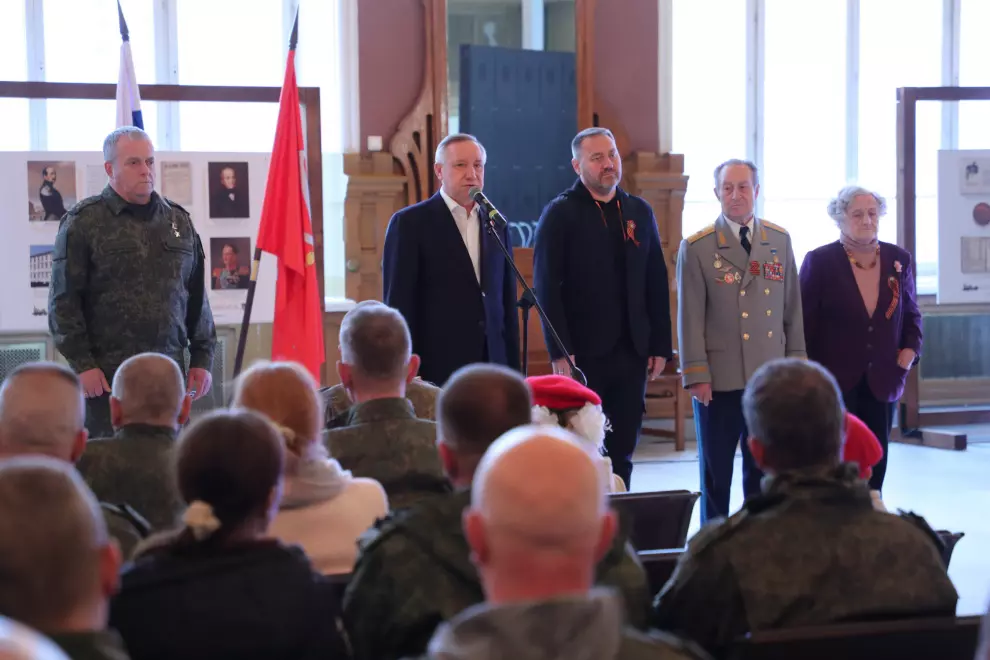 Сегодня в Санкт-Петербурге проводили военнослужащих, которые заключили контракт с Министерством обороны