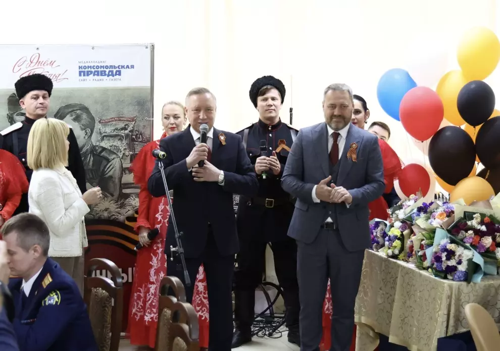 Александр Беглов поздравил с Днем Победы живущих в доме-интернате ветеранов войны и труда