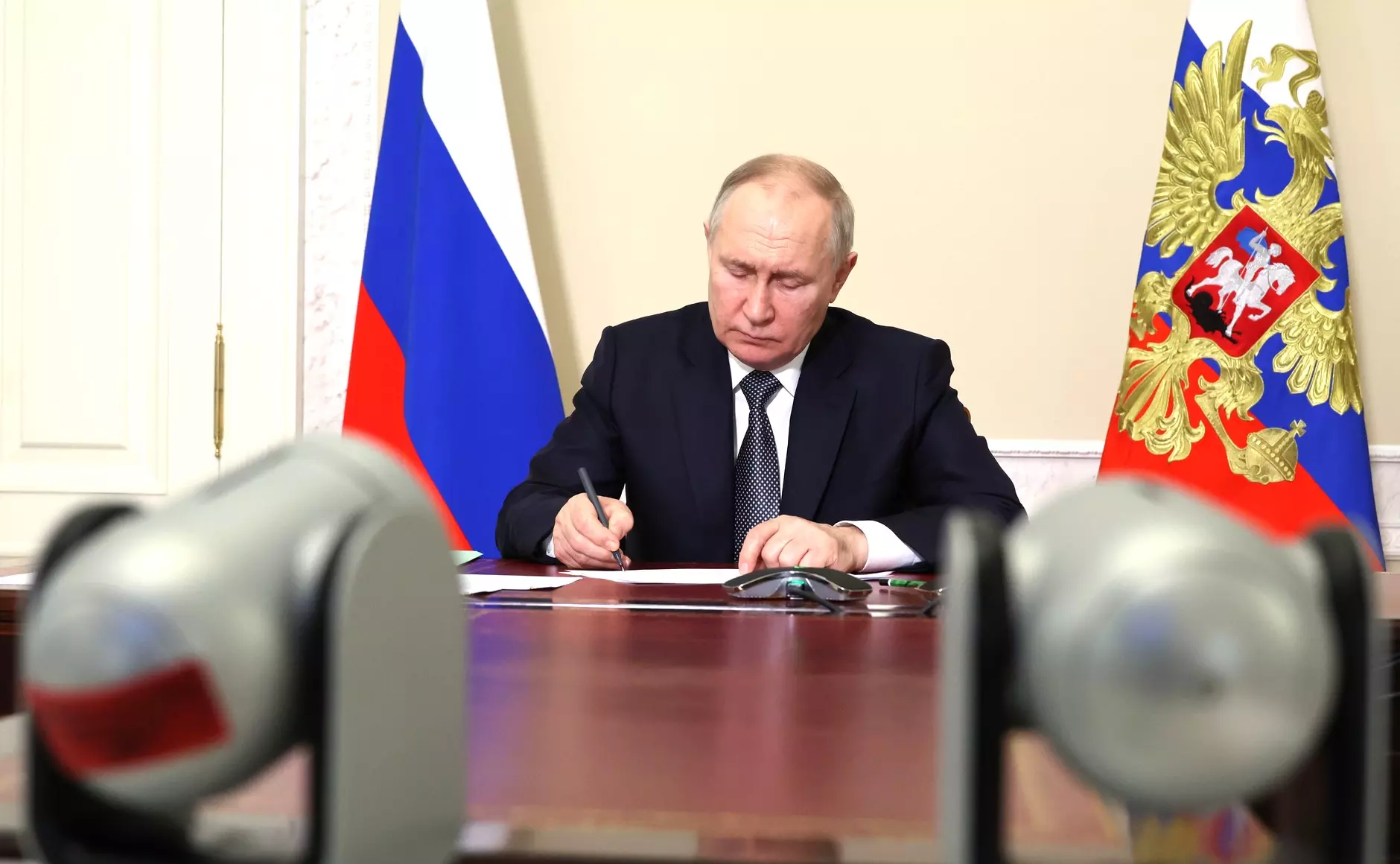 Владимир Путин подписал приказ о военных сборах для граждан, находящихся в запасе