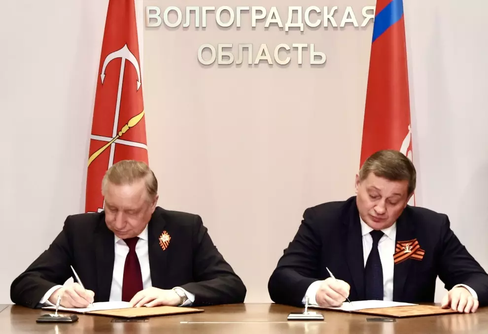 Сегодня Александр Беглов и Андрей Бочаров подписали программу сотрудничества на 3 года между Санкт-Петербургом м Волгоградской областью