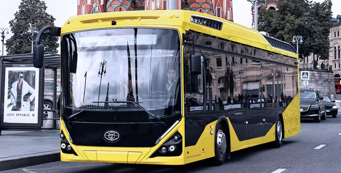 Инновационный электробус «Генерал» показали на фестивале в Санкт-Петербурге 