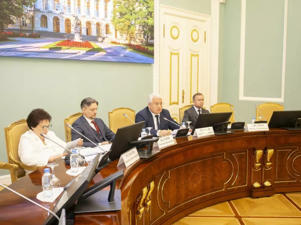 В Санкт-Петербурге провели совещание на тему развития стационарного звена здравоохранения