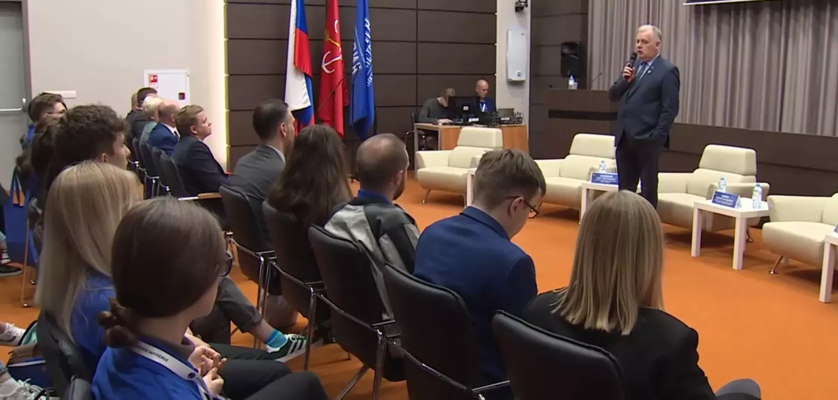 Молодежный форум соотечественников «Русское зарубежье» начался в Санкт-Петербурге