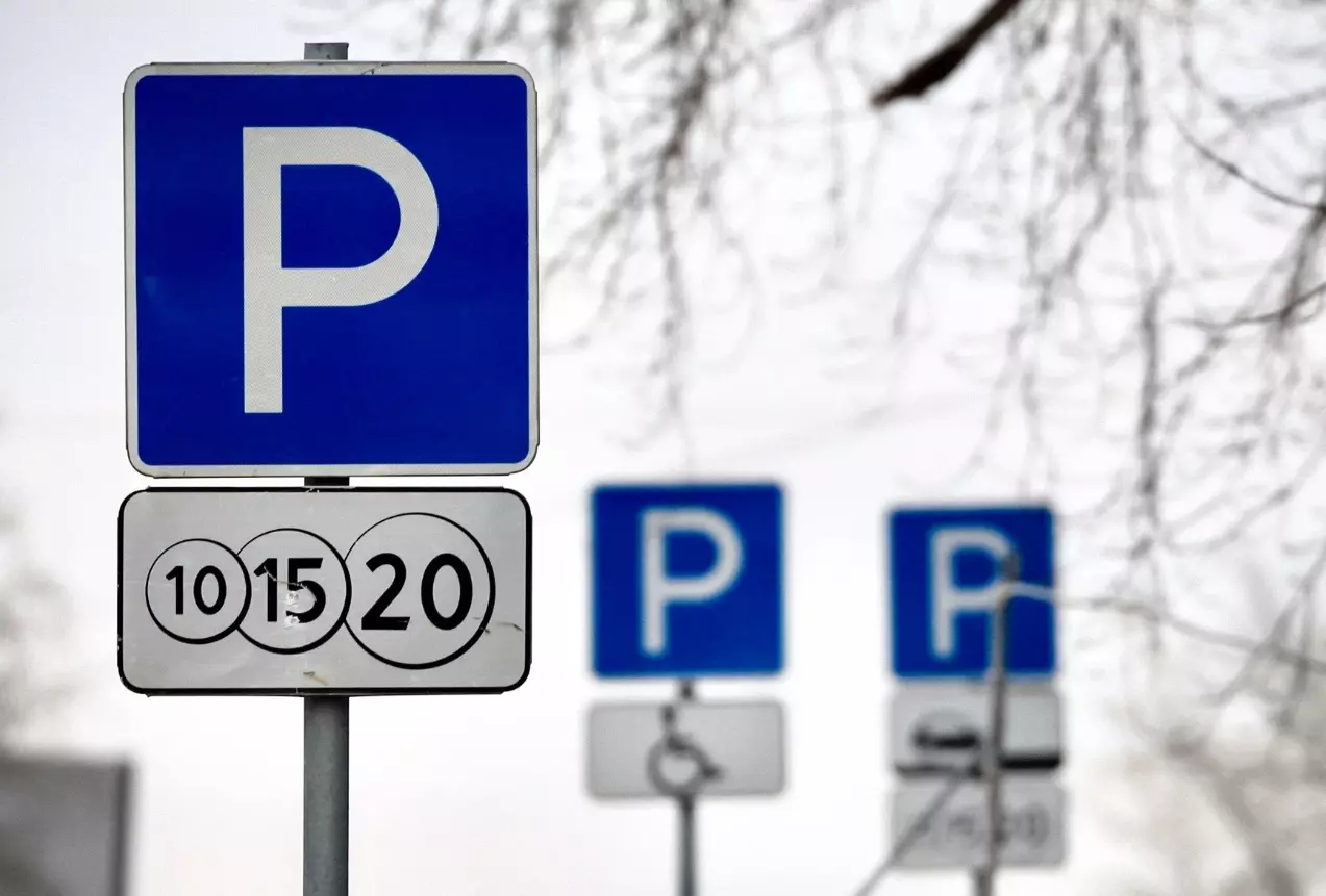 Петроградский район готовят к 1 июля, тогда откроют новые зоны платной парковки