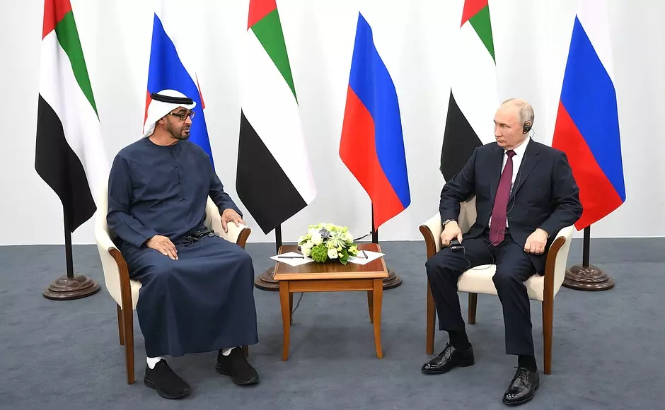 Владимир Путин встретился с президентом ОАЭ Мухаммедом Аль Нахайяном на ПМЭФ-2023