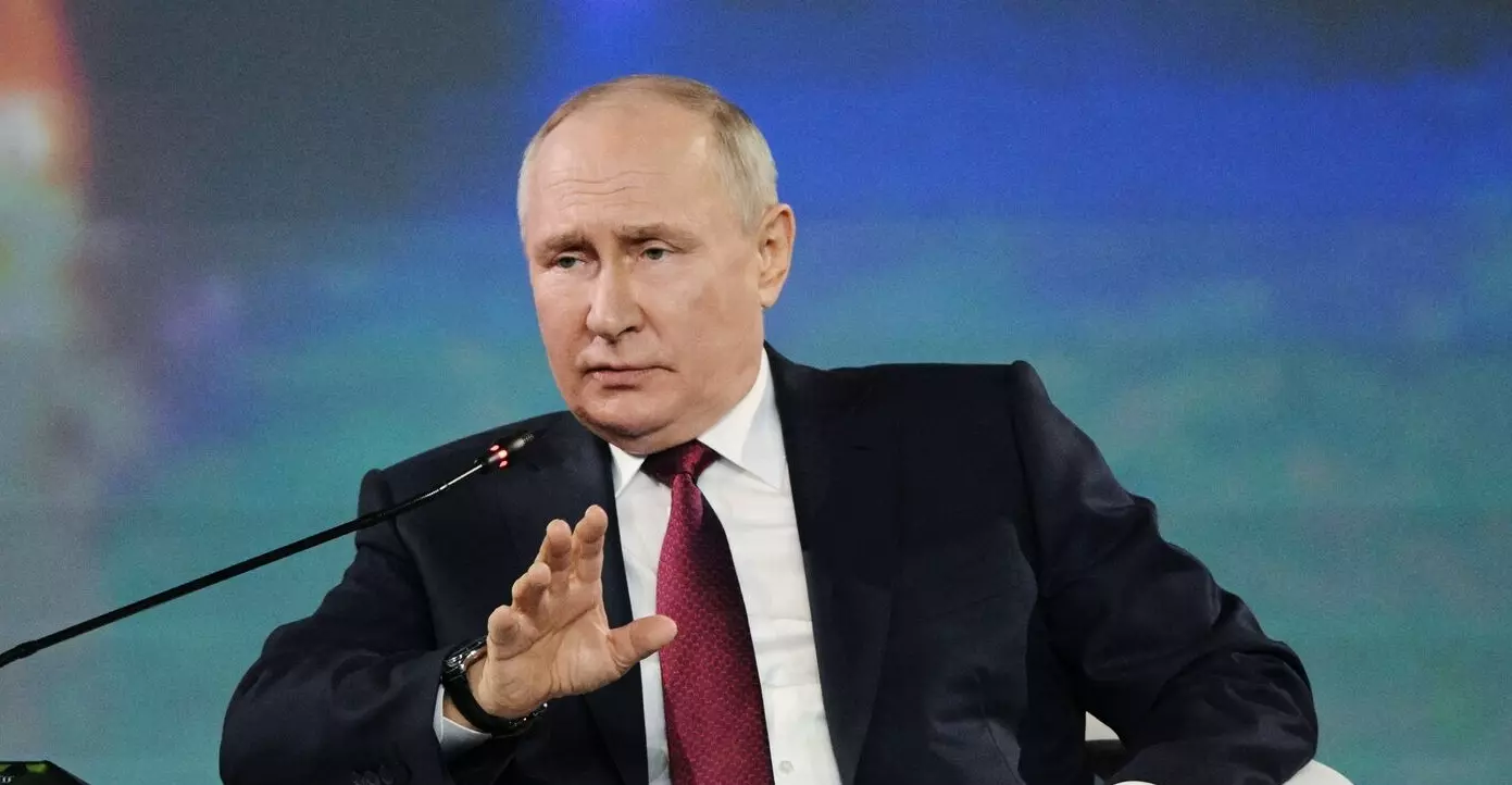 На ПМЭФ Владимир Путин оценил отношения России и США во время президентства Трампа