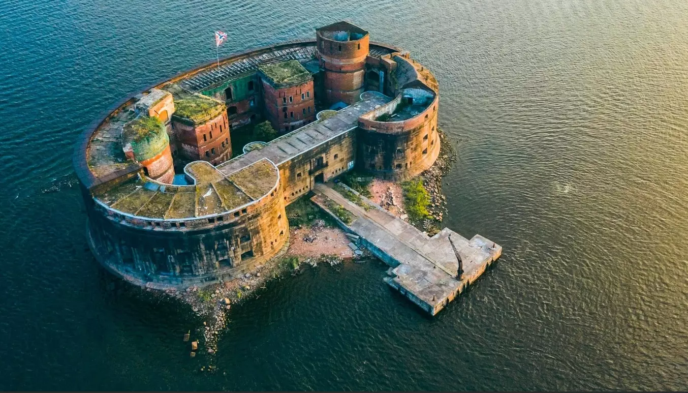 12,5 млрд рублей потратят на реконструкцию трех фортов в Кронштадте