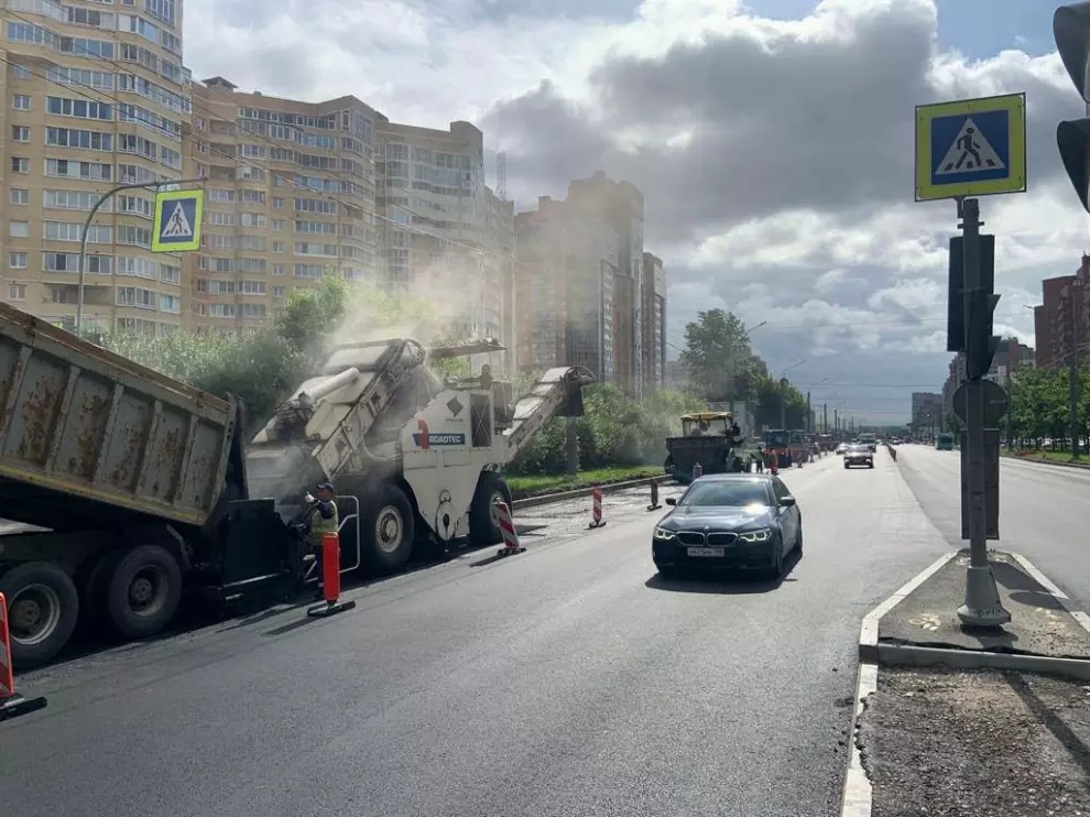 Работы по ремонту асфальта на Ленинского проспекта перешагнули 50%