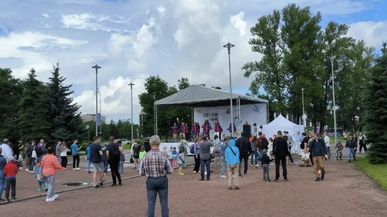 Стартовал «Большой семейный фестиваль» в Пулковском парке