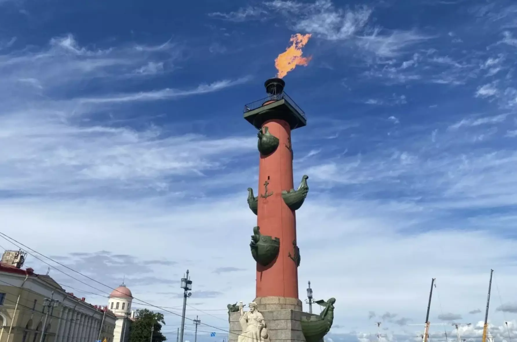 В Петербурге зажгут огни в честь главного военно-морского парада