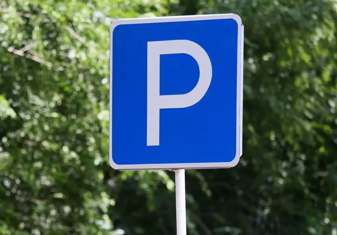 1 500 мест для платной парковки появятся на Крестовском острове 
