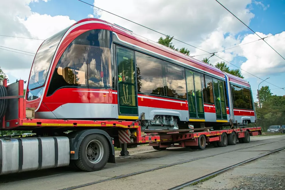 Подведены итоги получения новых троллейбусов и трамваев в Санкт-Петербург