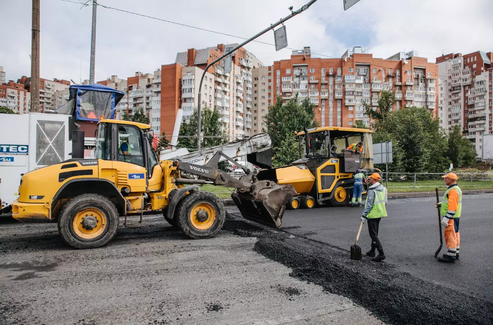 В 4 районах Санкт-Петербурга введут ограничения и закрытия движения для автомобилистов