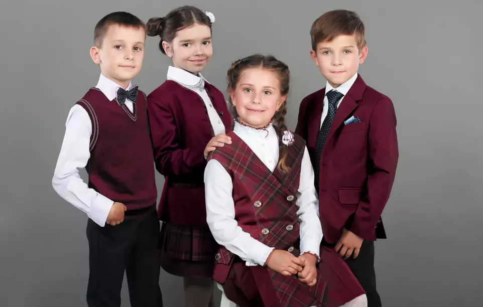 Всю школьную форму будут шить по ГОСТ в 2024 году