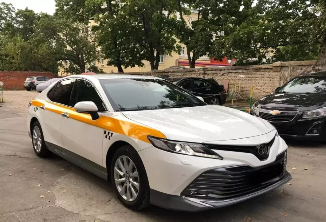 Единый стиль такси начнет действовать в Санкт-Петербурге с 1 сентября