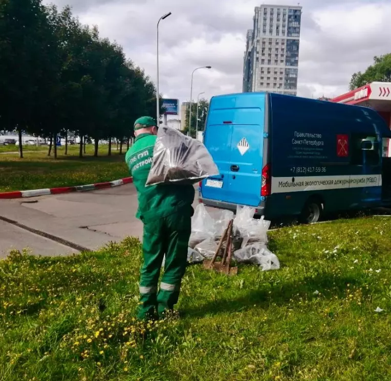 За прошедшую неделю экологические службы Санкт-Петербурга собрали 6,3 тонн опасных отходов 