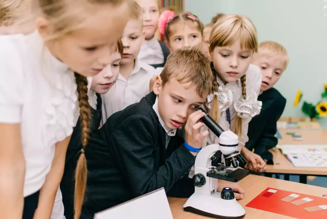 700 тысяч мест дополнительного образования готово для детей в Санкт-Петербурге 