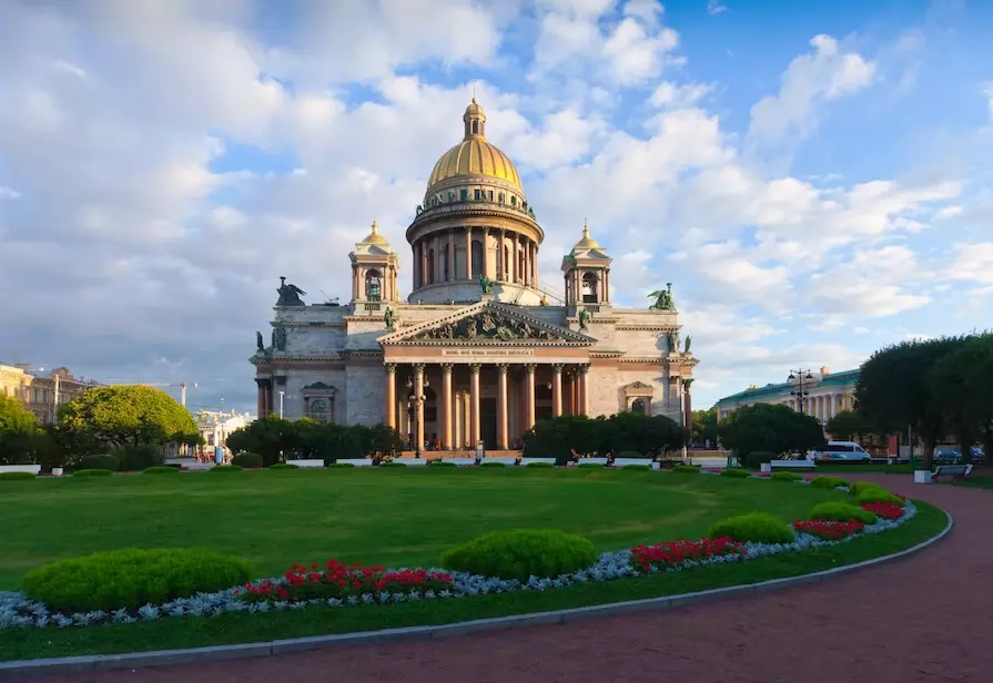 2,6 млн человек получают социальную поддержку в Санкт-Петербурге