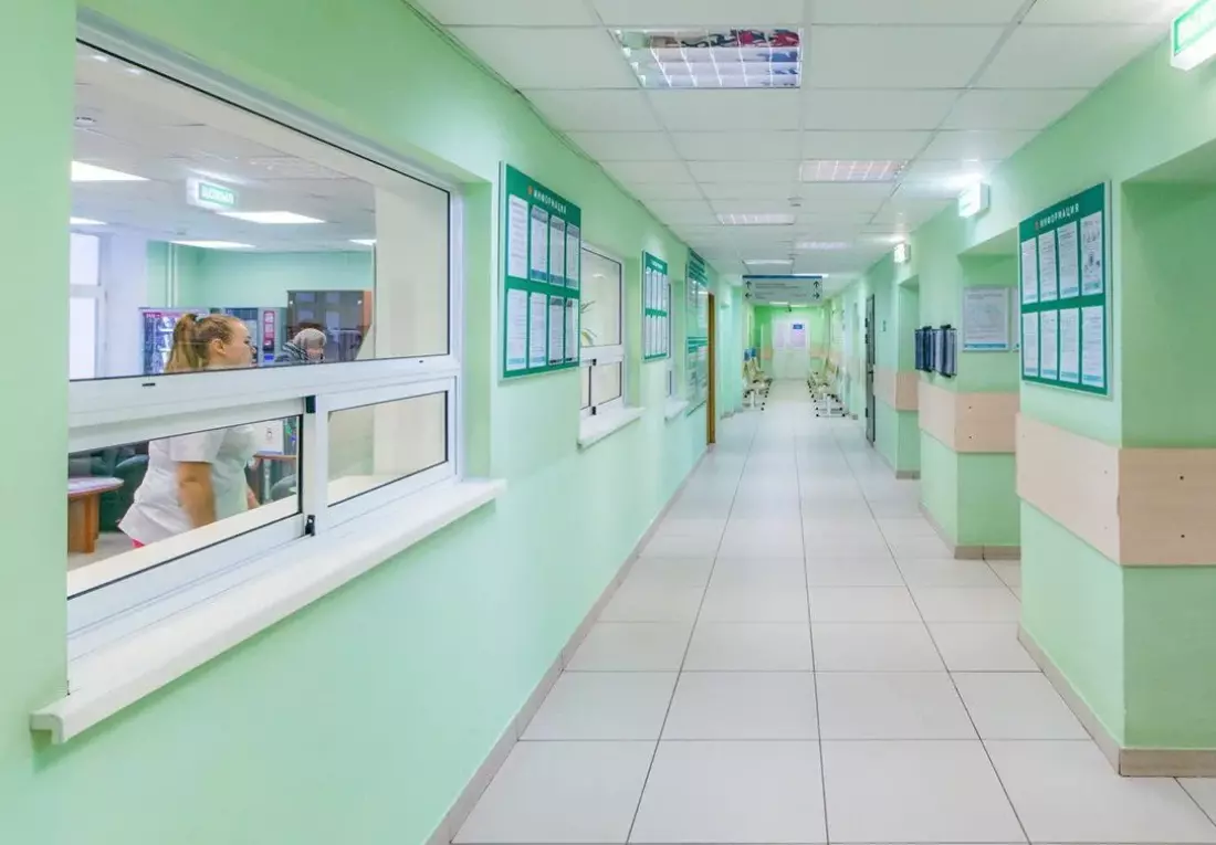 С начала 2023 года в Санкт-Петербурге отремонтировали 24 поликлиники
