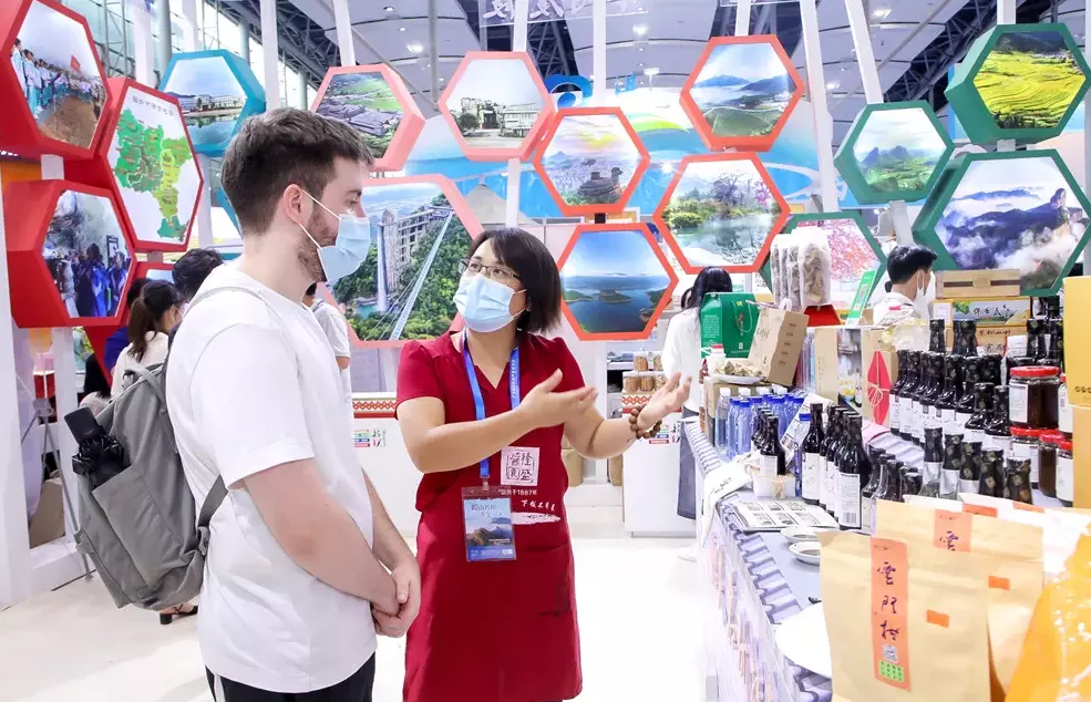 Санкт-Петербург принимает участие на крупнейшей выставке в Китае