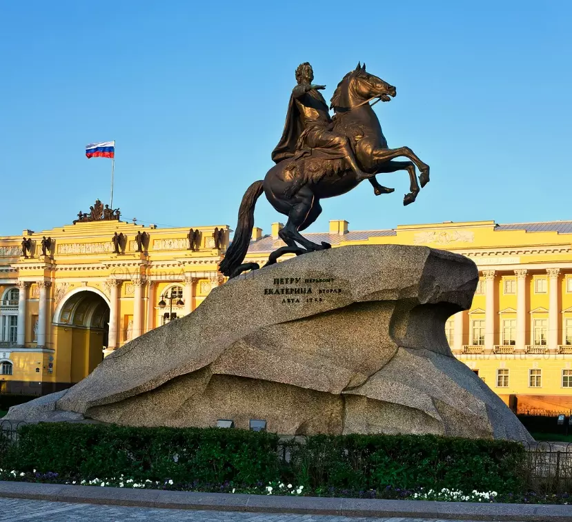 Наследие Санкт-Петербурга представили на выставке в Армении