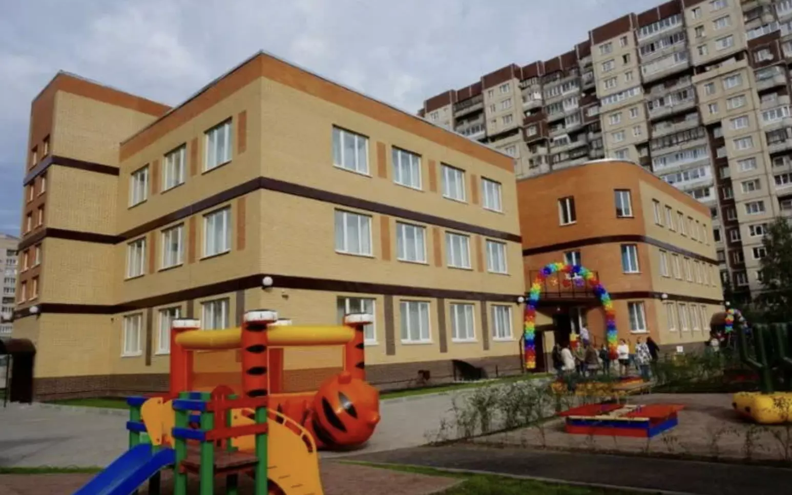 В Петербурге открыли два новых детских сада