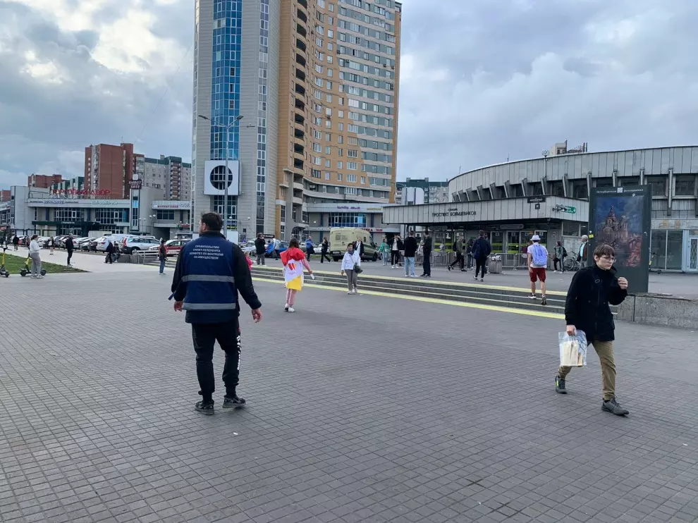 В Санкт-Петербурге прошли рейды против незаконной уличной торговли у метро