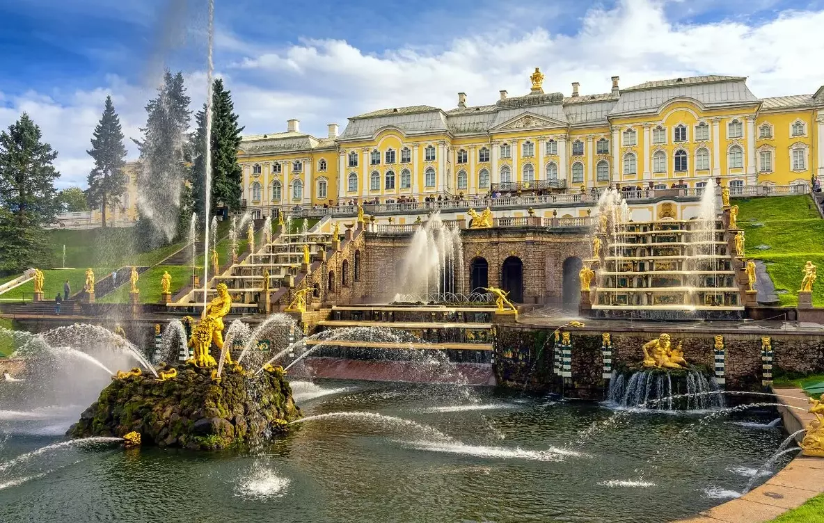 В список популярных туристических направлений вошел Санкт-Петербург