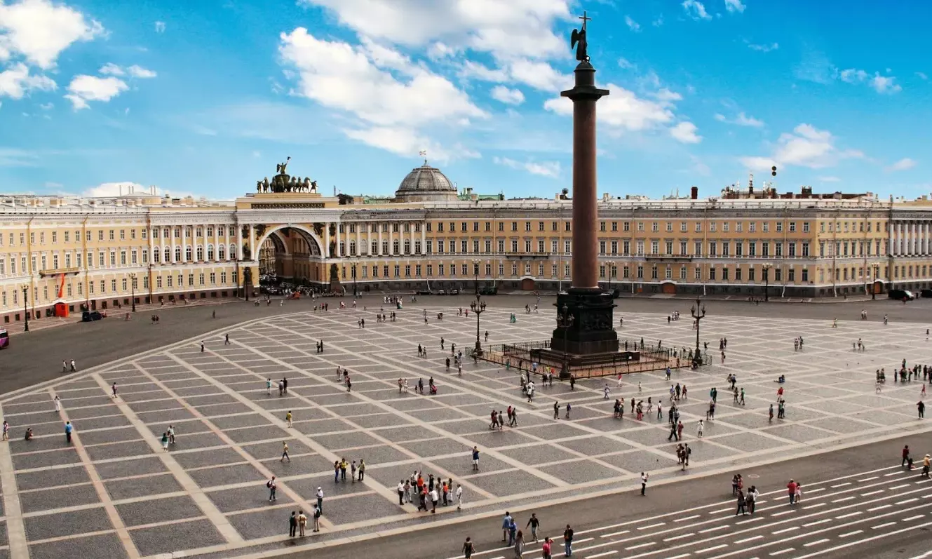 В Санкт-Петербурге идет активный рост экономики