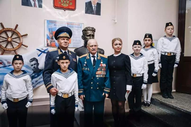 Школу 189 назвали в честь героя Советского Союза