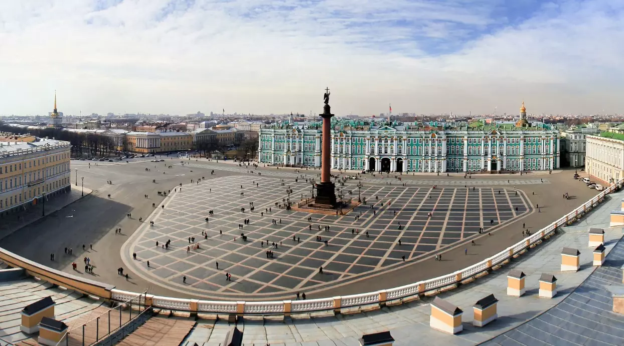 Почти 310 млн рублей в этом году принесет Санкт-Петербургу курортный сбор